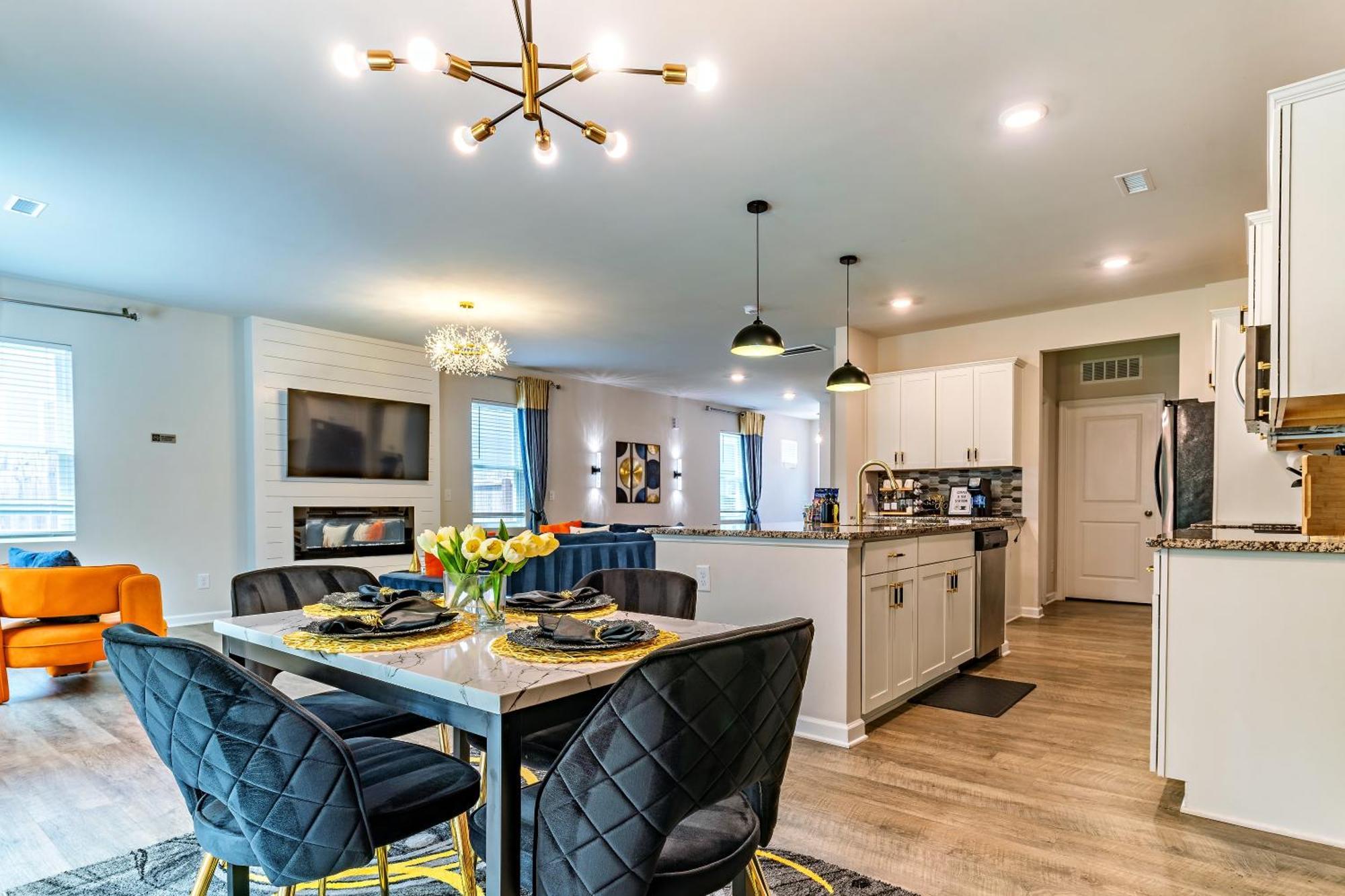 Raleigh Luxe Family Retreat- 15 Min To Downtown, Kids Gear, Fast Wifi For Wfh, Ev & Pet Friendly Villa Exterior photo