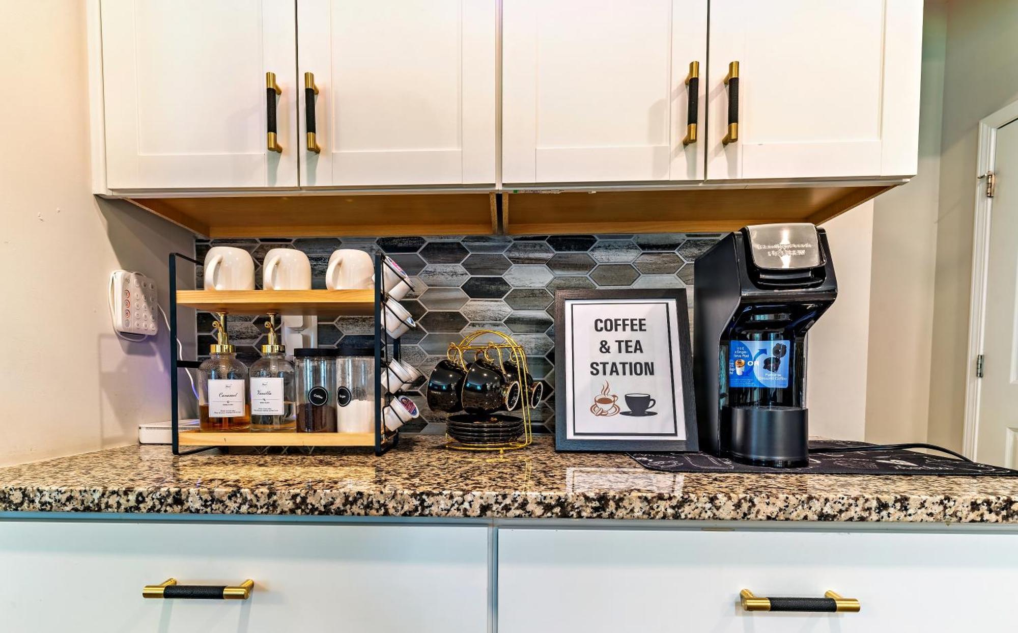 Raleigh Luxe Family Retreat- 15 Min To Downtown, Kids Gear, Fast Wifi For Wfh, Ev & Pet Friendly Villa Exterior photo