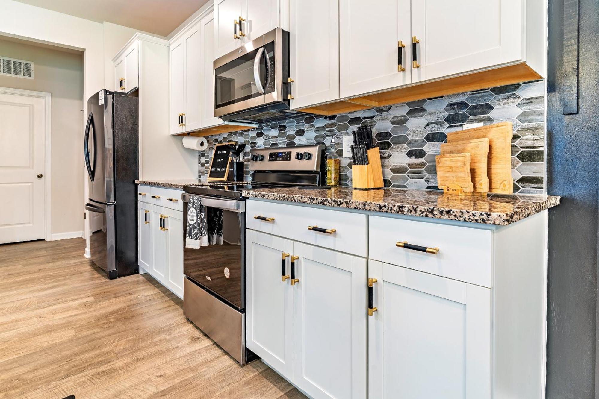 Raleigh Luxe Family Retreat- 15 Min To Downtown, Kids Gear, Fast Wifi For Wfh, Ev & Pet Friendly Villa Exterior photo