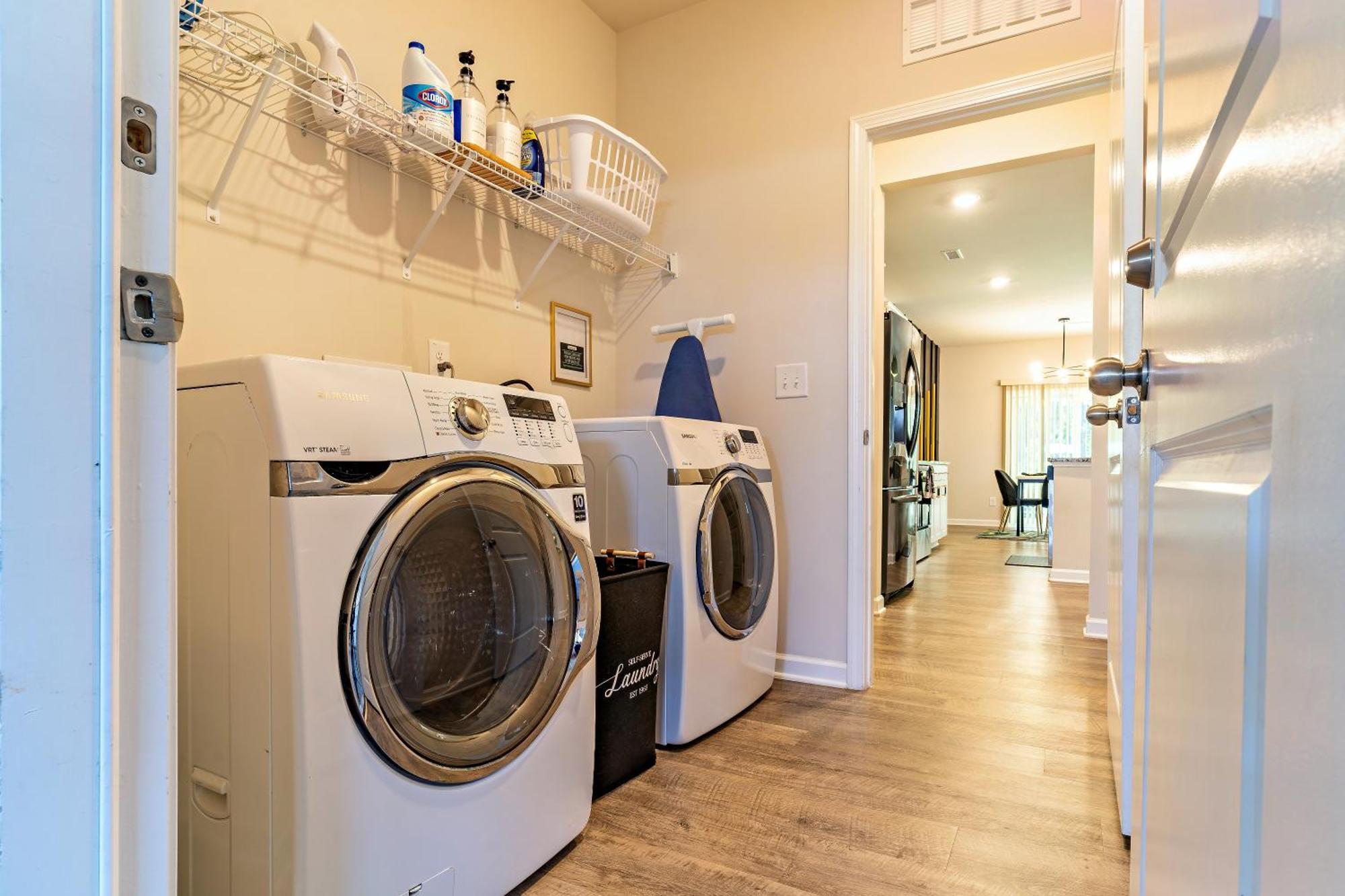 Raleigh Luxe Family Retreat- 15 Min To Downtown, Kids Gear, Fast Wifi For Wfh, Ev & Pet Friendly Villa Exterior photo